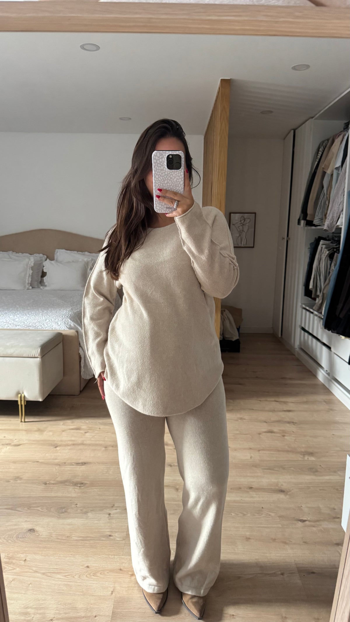 CONJUNTO LAURA